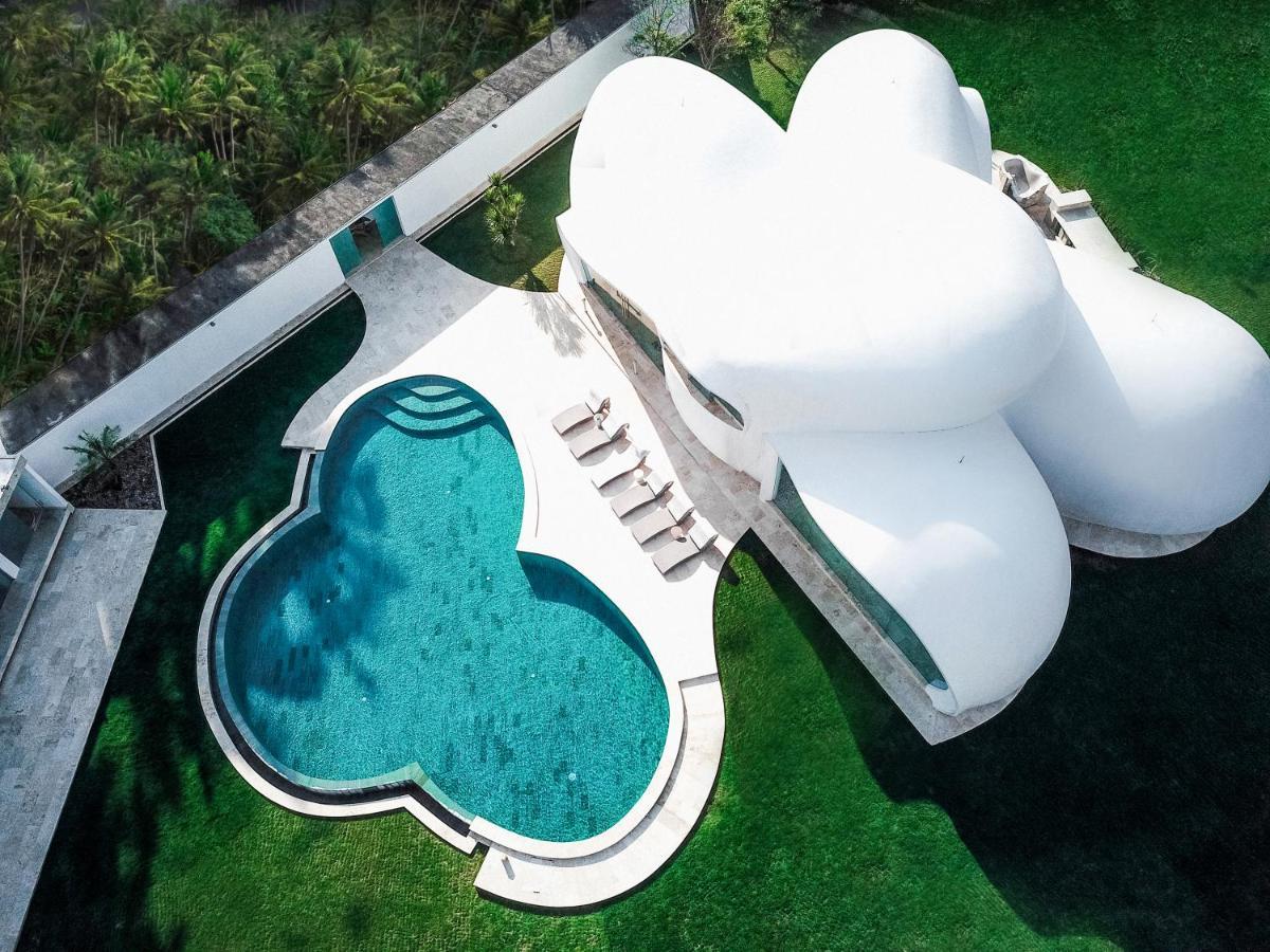 The Cloud Beachfront Villa Tabanan Luaran gambar