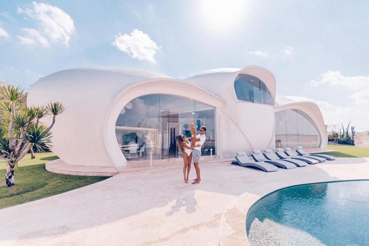 The Cloud Beachfront Villa Tabanan Luaran gambar